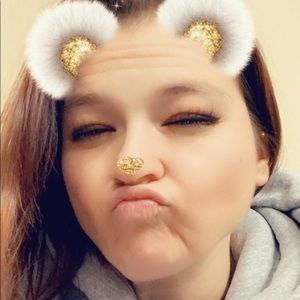 Meet your Posher, Christine